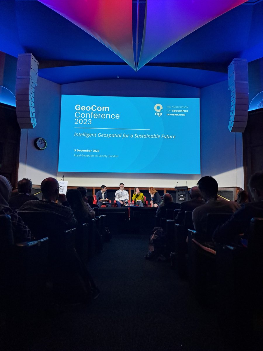 Yesterday Graduate GIS Consultant Izzy travelled to the @RGS_IBG in London to attend #GeoCom2023. Big #thanks to @GeoCommunity for curating such a worthwhile array of engaging discussions and thought-provoking presentations. 👏 #geoconference #gis #geopspatial #sustainability