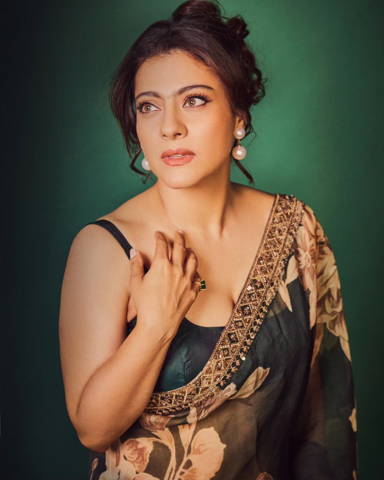 Kajol Ki Xxx Video - Kajal Agarwal, saree addiction, multilingual actress, HD phone wallpaper |  Peakpx