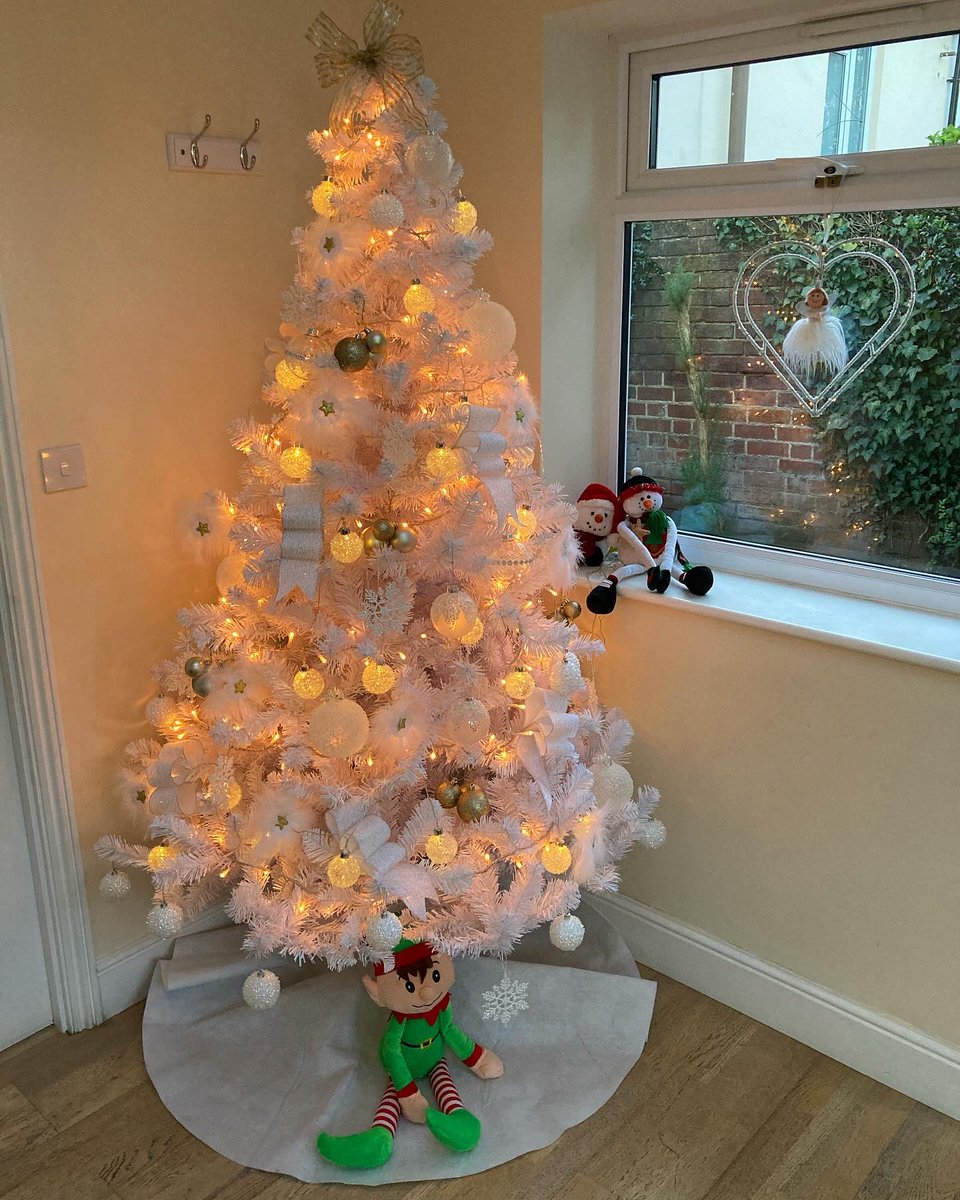southcotdental's tweet photo. Welcome December 🎄🤶🏼⭐️ https://t.co/nygUzd5nfD