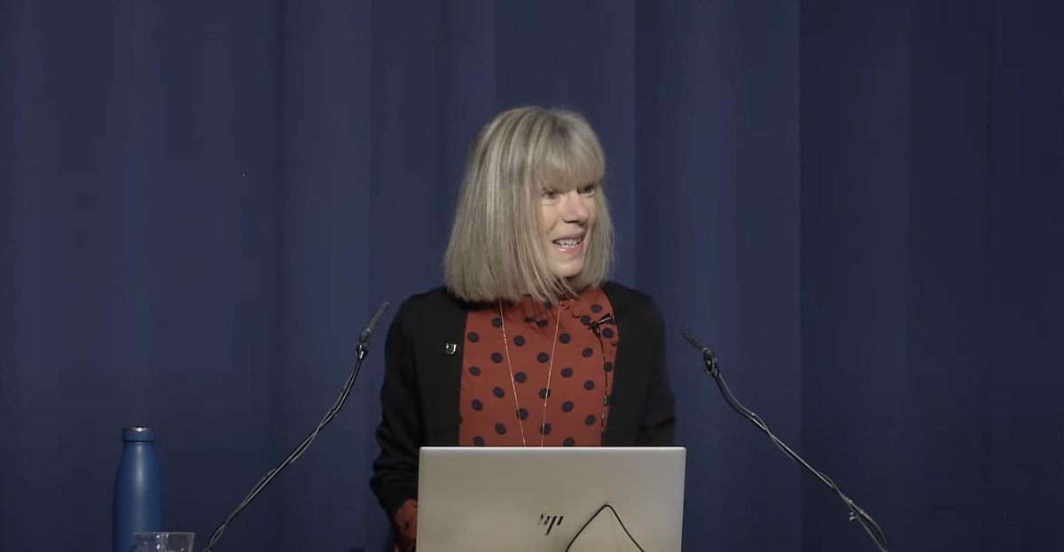 DrMartinRobb's tweet image. Congratulations to my @OU_HWSC colleague Professor Mary Larkin on her inaugural lecture today - and on her amazing work in highlighting the experiences and needs of informal carers. #OUtalks