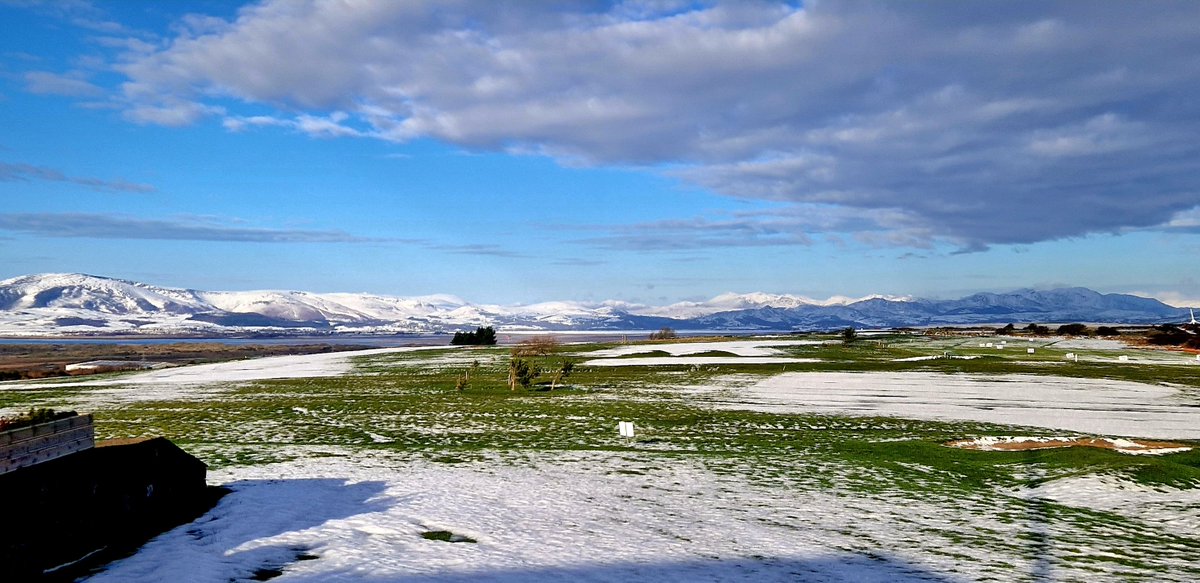 The Lakeland Hills look magnificent today from the 1st tee at the golf club.