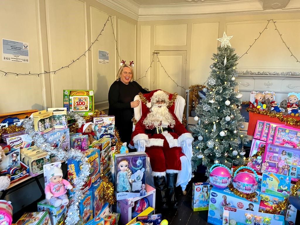 AdvantageAngels's tweet photo. Spreading Holiday Cheer: We're thrilled to donate £5000 worth of toys to bring smiles to children this Christmas! Supporting the "Be Kind to a Kid this Christmas appeal" with #BBCRadioSuffolk and #Suffolklibraries
 #advantageangelsleeds #BBCRadioSuffolk #Suffolklibraries https://t.co/2QeV7r1eqs