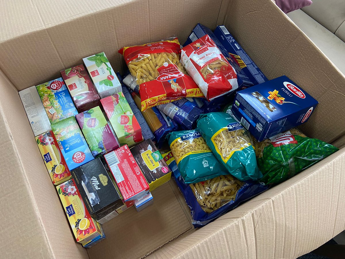 HumanityFirstHR's tweet image. #HumanityFirst se zahvaljuje na vrijednim donacijama:
- OŠ Brezovica: 346 (mlijeko) &amp;amp; 177 (ulje)
- OŠ Soblinec: 39 (slanutak) &amp;amp; 41 (Vegete)
- OŠ Horvati: 28  (tjestenine) &amp;amp; 24 (čaj)
- OŠ Kašina: 118 (čokolada) &amp;amp; 116 (šećer)
Hvala
Pakete ćemo do kraja godine podijeliti potrebitima