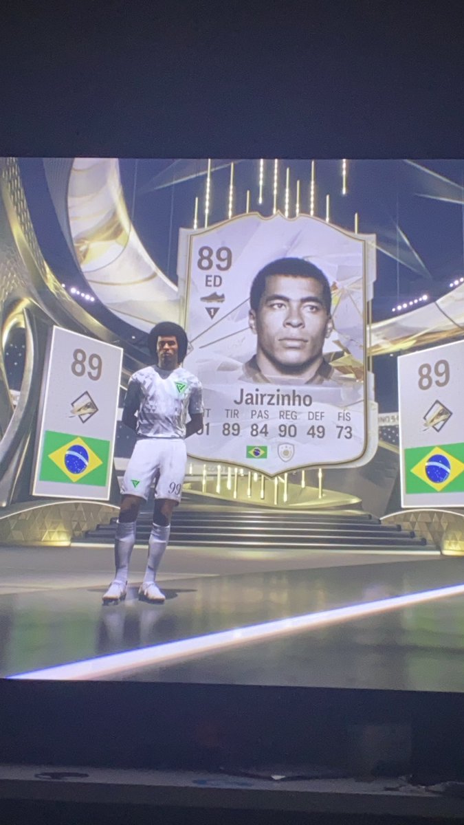 Buenos socios para mbape😌