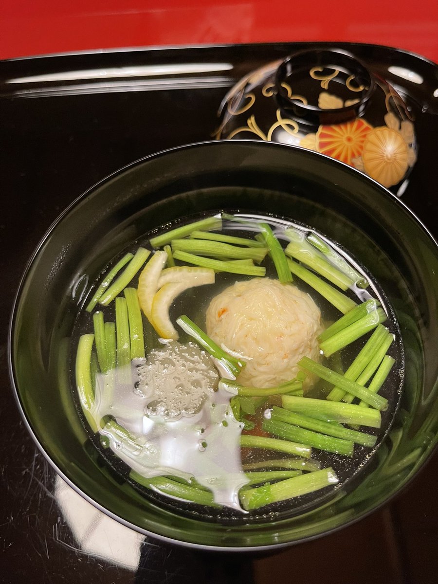 OTUwine's tweet photo. #紀尾井町福田家、格別に美味しい料理、#魯山人の器、感動する時間でした！✨🥂
#ペアリングワイン #OTUピノグリ、#OTUソーヴィニヨンブランLR、#OTUピノ・ノワールLR
#17年連続で二つ星⭐️⭐️
#kioichofukudaya 
#福田家　#OTUワイン
#ニュージーランドワイン
#OTUwines https://t.co/xwAat2gBy4