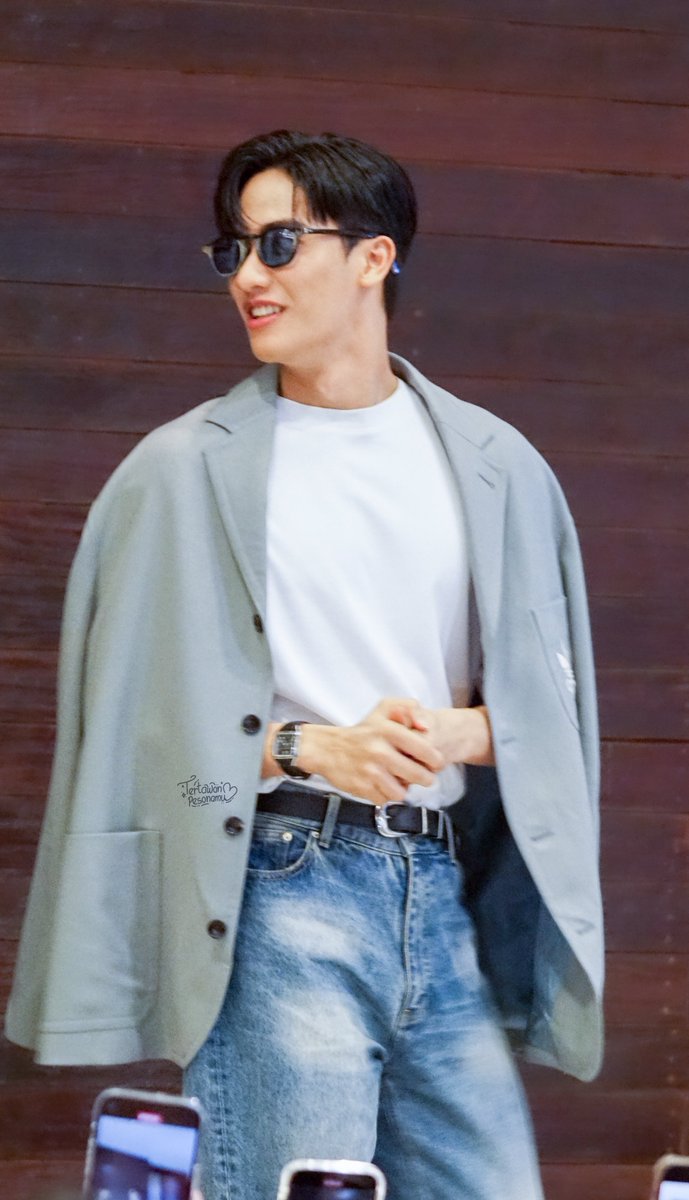 tertawan_'s tweet photo. 1 event, 3 outfit 😎🔥

 #CherryMagicTH🍒🪄
꒰ @Tawan_V #Tawan_V ꒱ https://t.co/IKuwpIhPX6
