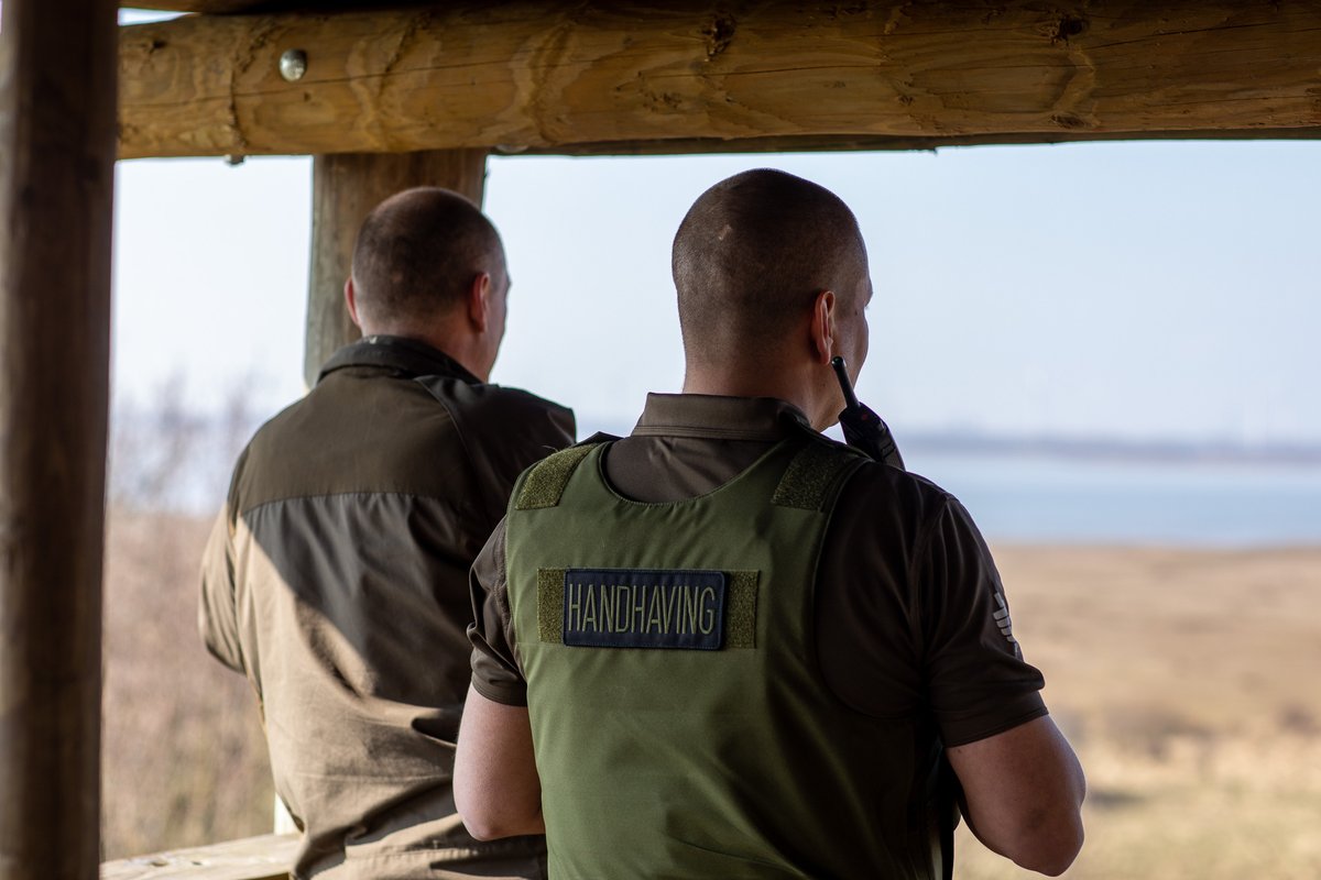 Eind november hebben wij in samenwerking met een aantal partners een handhavingsactie gehouden in meerdere gemeenten in West-Brabant. Er zijn 6 processen-verbaal uitgeschreven voor onder andere de toegangsbepalingen. 

#samensterk

*Foto is ter illustratie