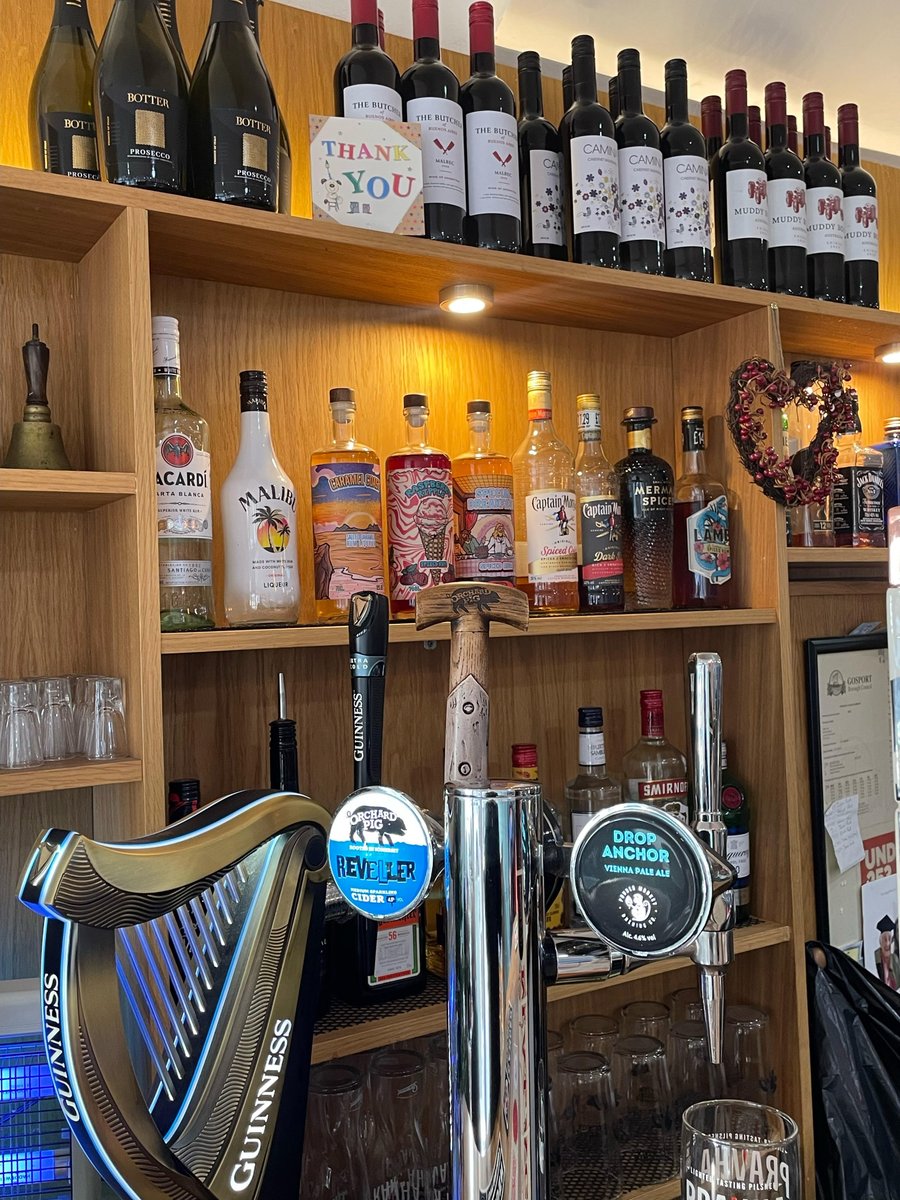 CustomSpiritCo's tweet image. Proud to now be stocked in Caffe Lee in Lee on the Solent! 🍹