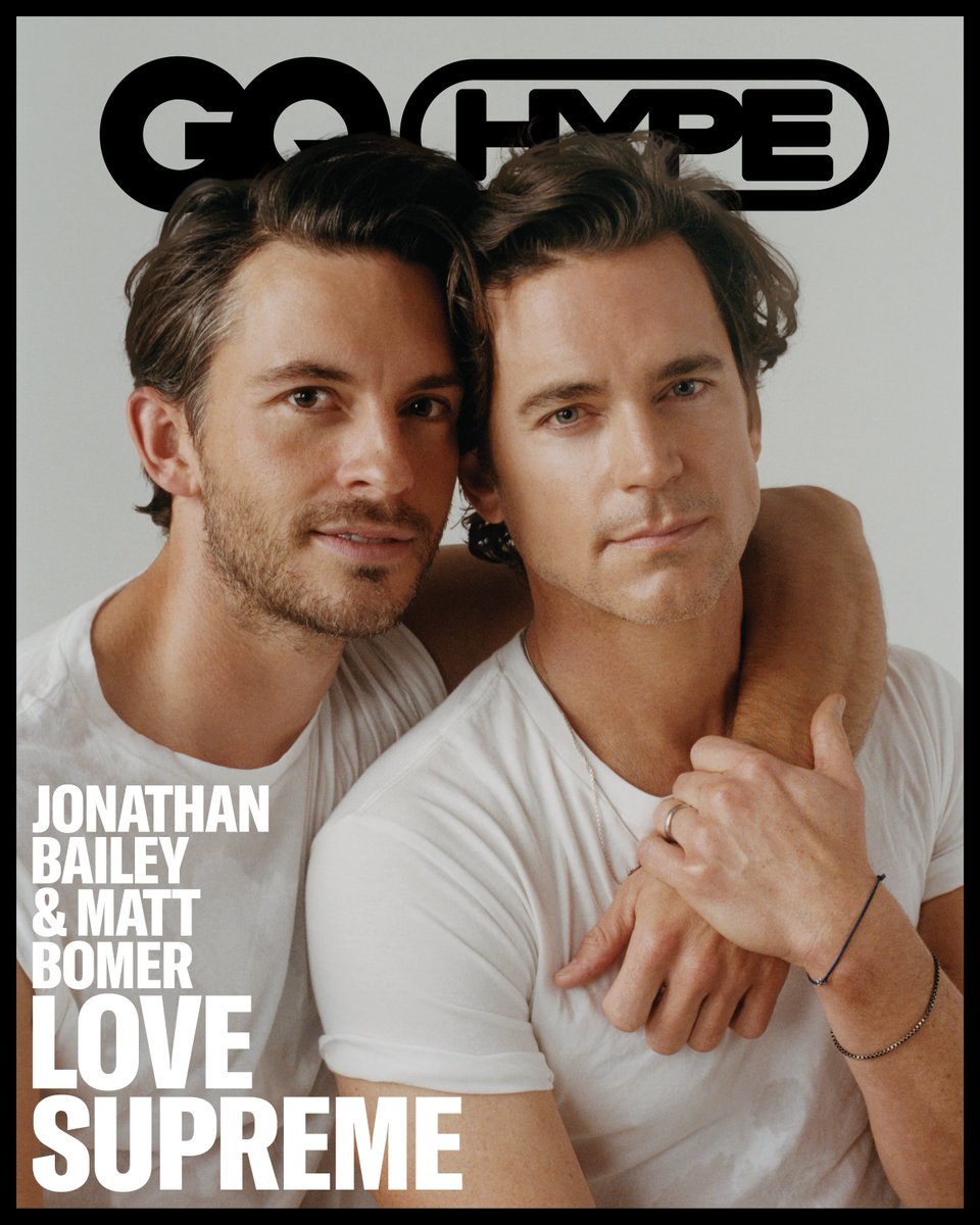 GQMagazine's tweet image. This week’s #GQHYPE: An afternoon in the West Village with Matt Bomer and Jonathan Bailey as they talk #FellowTravelers, divas, dreams, Catholic guilt and gay liberation

🔗: gq.mn/vjFRXuR