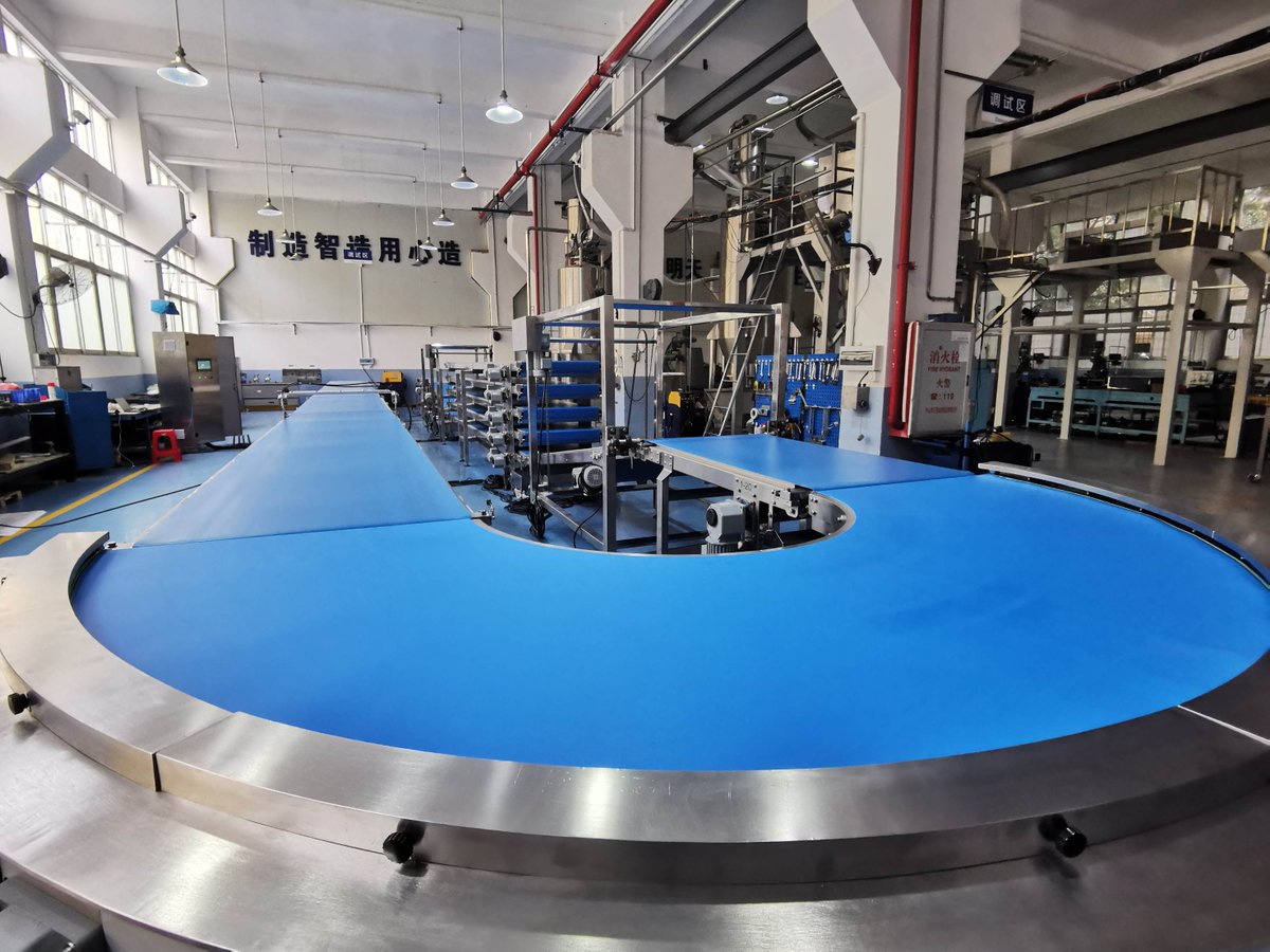 GOLDENBAKESIMON's tweet photo. It's wise to choose reliable cooling conveyor from Golden Bake Group. #coolingconveyor #biscuitmakingequipment #stackingmachine https://t.co/IXo9g2bInc