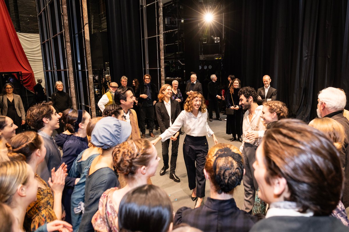 hamburgballett's tweet photo. We are still thinking about the German premiere of Cathy Marston's "Jane Eyre" at the @staatsoperHH - here are backstage impressions from Kiran West, the happy faces speak for themselves ✨ 📷@kiranwest https://t.co/EJjPFLpYW8