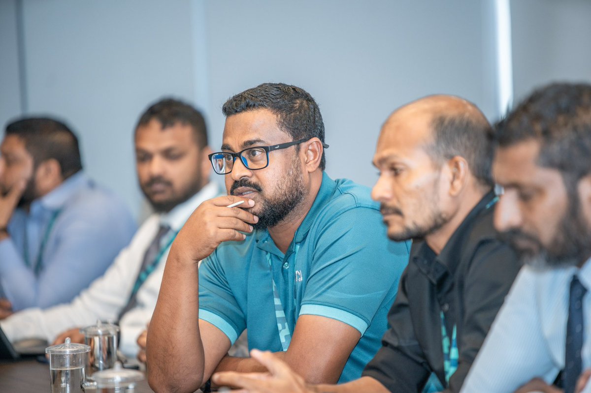 Portmv's tweet photo. Following President Dr. Muizzu’s directive to expedite the development of the Airport Project, the senior management of Maldives Ports Limited and Maldives Airports Company Limited, along with the contractors for the Velana International Airport project, convened. This meeting aimed to promptly address logistical challenges and streamline processes to help the completion of the ongoing Airport Project.

#MaldivesPortsLimited
#MPL #portmv
#VelanaInternationalAirport