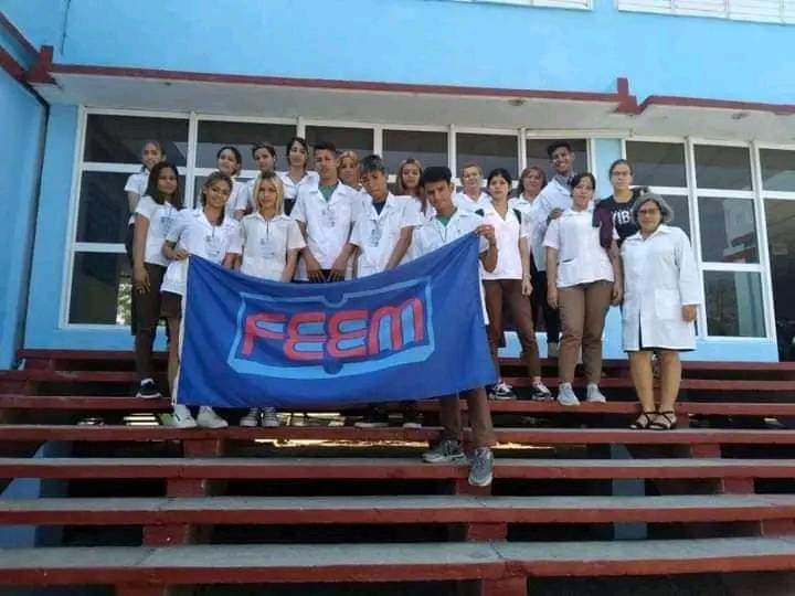 Muchas felicidades para todos los jóvenes que integran la #FEEMdeCUBA en su nuevo aniversario 🇨🇺🇨🇺