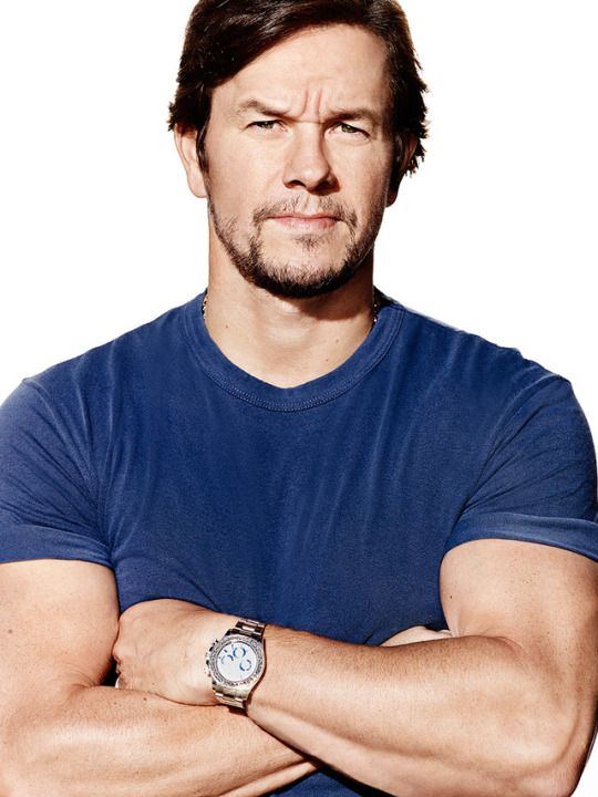 Mark Wahlberg calls out the Hollywood liberal Democrats. He said, 'If you don't like the USA, please leave and take your comrades Alec Baldwin, Cher, Jennifer Lawrence, Miley Cyrus, Barbra Streisand, Matt Damon, Oprah, and Colin Kaepernick with you.'

Who agrees?🙋🏼‍♀️