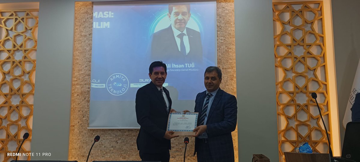 HugluMYO's tweet photo. ARMİYA Teknoloji Genel Müdürü  Ali İhsan TUĞ beyin konuşmacı olarak katıldığı, Ülkemiz Savunması: Yerli ve Milli Yazılım adlı konferans gerçekleştirildi. Yapmış oldukları bilgilendirmeler ve öğrencilerimize aktarmış oldukları değerli tecrübeleri için kendilerine teşekkür ederiz. https://t.co/TmkyihwtxT