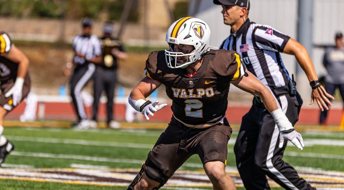 Blessed to receive a Division 1 offer from Valparaiso University! @Coach_TMcC @BoylanCatholic @EDGYTIM @JustBigPete