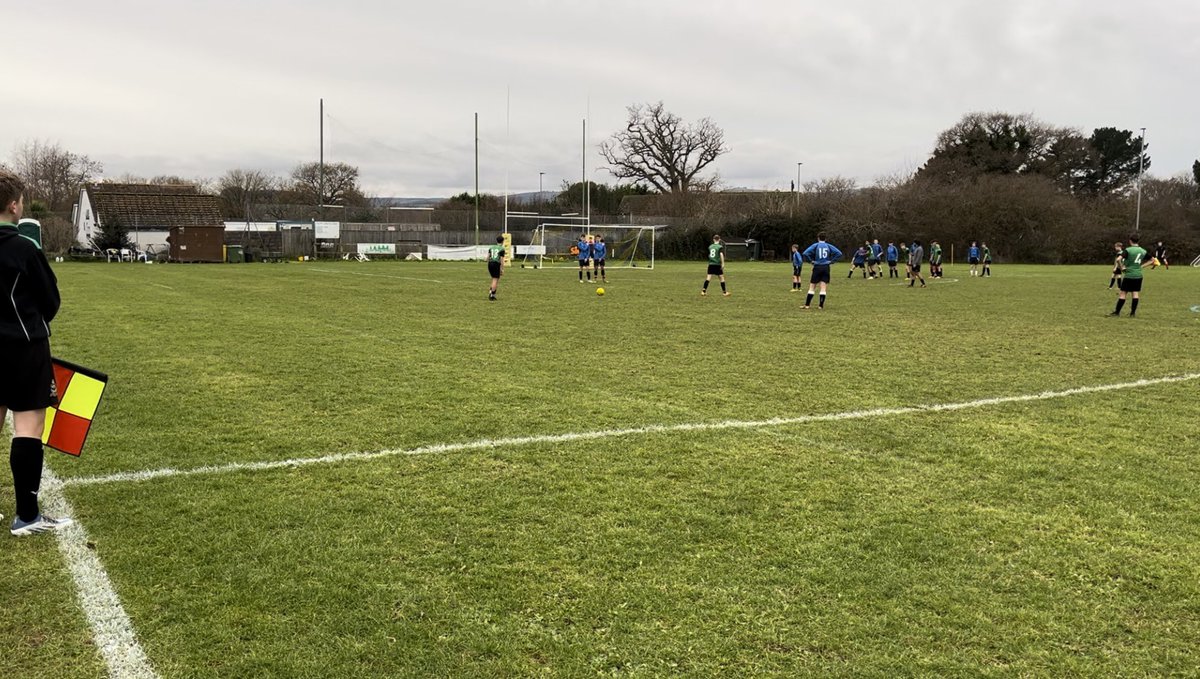 CTBunney's tweet photo. Well done to @DHSBoys Year 11 football team who beat Teign School in Round 1 of the Devon Cup this afternoon #dhsbsport https://t.co/svXrosibk5