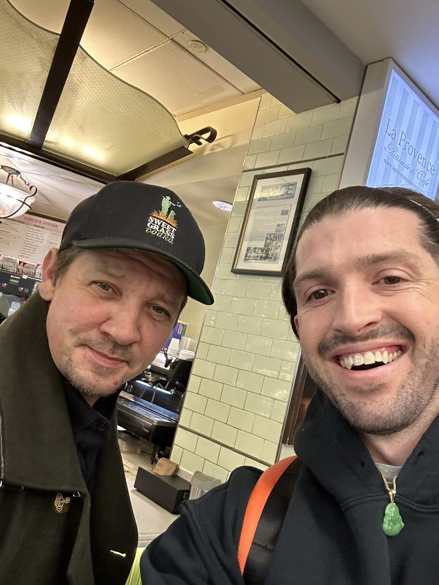 Onboarded Hawkeye to $BONK in the middle of LAX

The Avengers are coming to Solana!