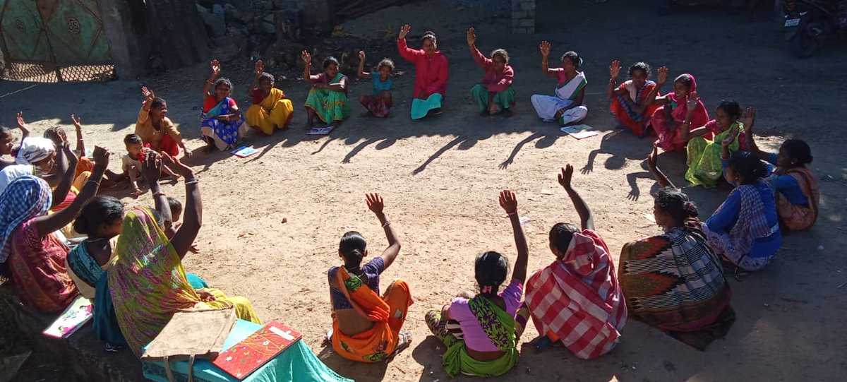 EkjutIndia's tweet image. Under an umbrella, we stand united to fight physical, verbal and emotional violence, online and offline &quot;Say NO TO Violence Against Women&quot;. No Excuse, it&apos;s time for action. #EndCEFM #MOMENTUMIndiaYash #NoExcuse
@USAID_MOMENTUM
@astha14jain @JhpiegoIndia #MOMENTUMAgainstGBV