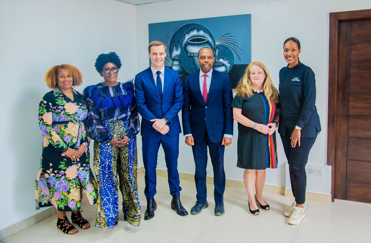 RDB CEO @Francis_Gatare and Chief Tourism Officer @michaellaru received @GlblCtzn Co-Founder @Hughcevans, President @LizaHenshaw, Vice President for Global Policy @lagbortabi and Chief Growth Officer, Caralene Robinson ahead of the first Move Afrika:Rwanda musical experience by…