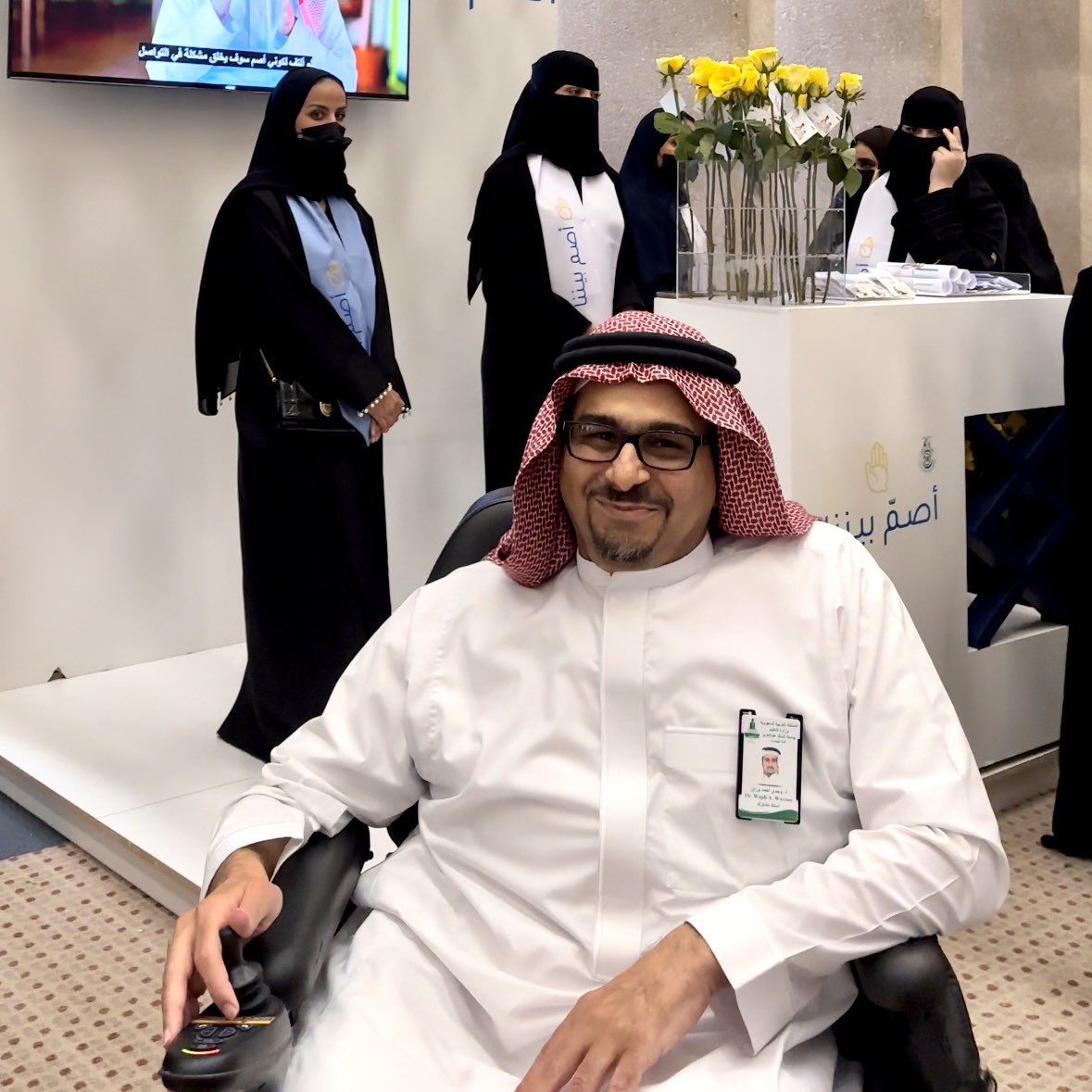 أصم بيننا tweet media