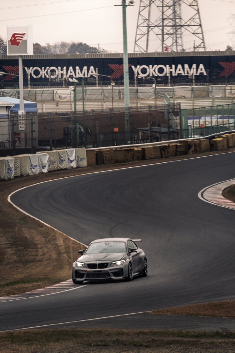 eikichi22gin's tweet photo. #BMWTimeAttack

まとめ

1枠6台
天候気温気圧路面温度文句無し 
最高♡

だが！！

自分の意識の甘さから先送りにした高圧ポンプ不良…ここにきて開花

アクセルはふんわり、走行中もエラーで自動でコンフォート

とりあえず、車内の汚ぇ音は素敵だから聞いてw

外撮りは静か…

ポンプは注文した… https://t.co/XH9F9G0E7H