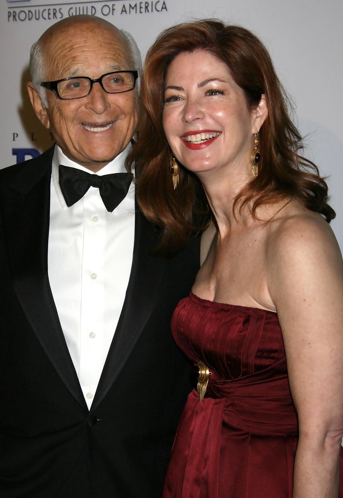 DanaDelany's tweet photo. I cannot overstate how important MAUDE was for a girl growing up in the 1970's. It dealt with real issues that were happening to our parents &amp; the country. Led by a female powerhouse, you didn't feel alone. And it was funny! Thank you Norman. https://t.co/3nFqBSiLkk