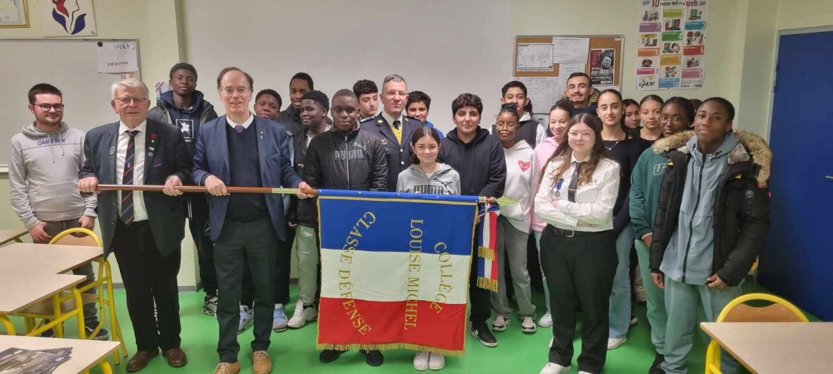 Fabrice Goyer-Thierry, principal du <a href="/CollegelouiseM/">REP+ Louise Michel</a> a signé la convention de la classe défense avec le 501 Régiment de Chars de Combat avec M. Alexandre réserviste et Le lieutenant colonel Desachy. La classe défense fête ses 10 ans. Félicitations à <a href="/BAYARDChris/">BAYARD Christophe</a> Christophe Bayard