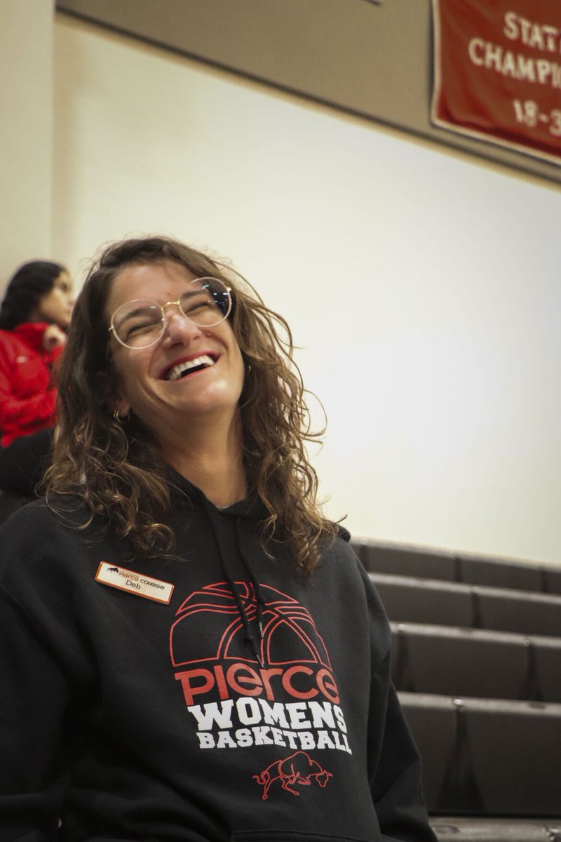 “My hope is that we can create facilities and places where people want to come congregate and support the student athletes.” - Deborah Hefter, athletic director 

Hefter was named AD in July.

theroundupnews.com/2023/12/06/fro…

📝 // Brian Khoury
📸 // Myraneli Fabian