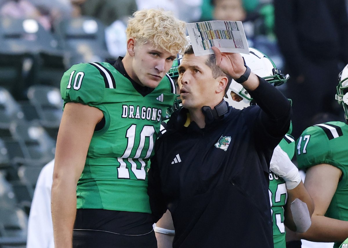 SportsDayHS's tweet photo. How blond hair and black pants have led Southlake Carroll to state semifinal matchup with DeSoto

Story by @Lassimak: https://t.co/e8pCwdMcOR  

#TXHSFB https://t.co/UGJPxVxIgv