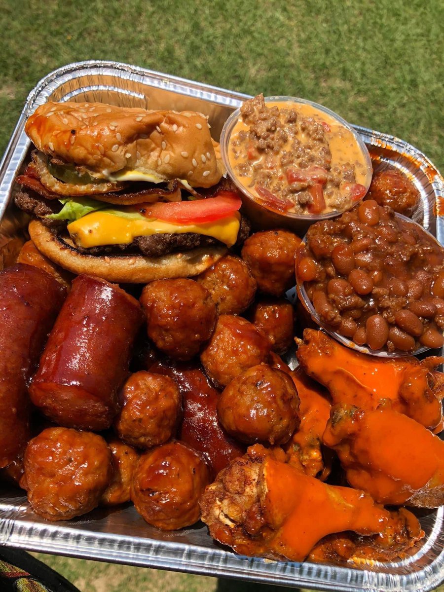 Whotfismick's tweet photo. you paying $25 for this plate ? https://t.co/J6KPZJEH69