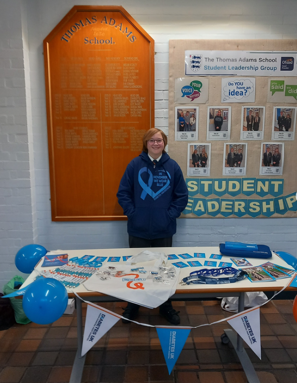 DiabetesUKMidsE's tweet photo. Last week, our Youth Worker Lilly had the pleasure of visiting the Thomas Adams School in Shropshire to support their #Typeonederful year 8 pupil, Eliza, as she raised awareness of #Type1Diabetes among her peers at school. #TT1 #T1D π« https://t.co/8ZGihISnH1