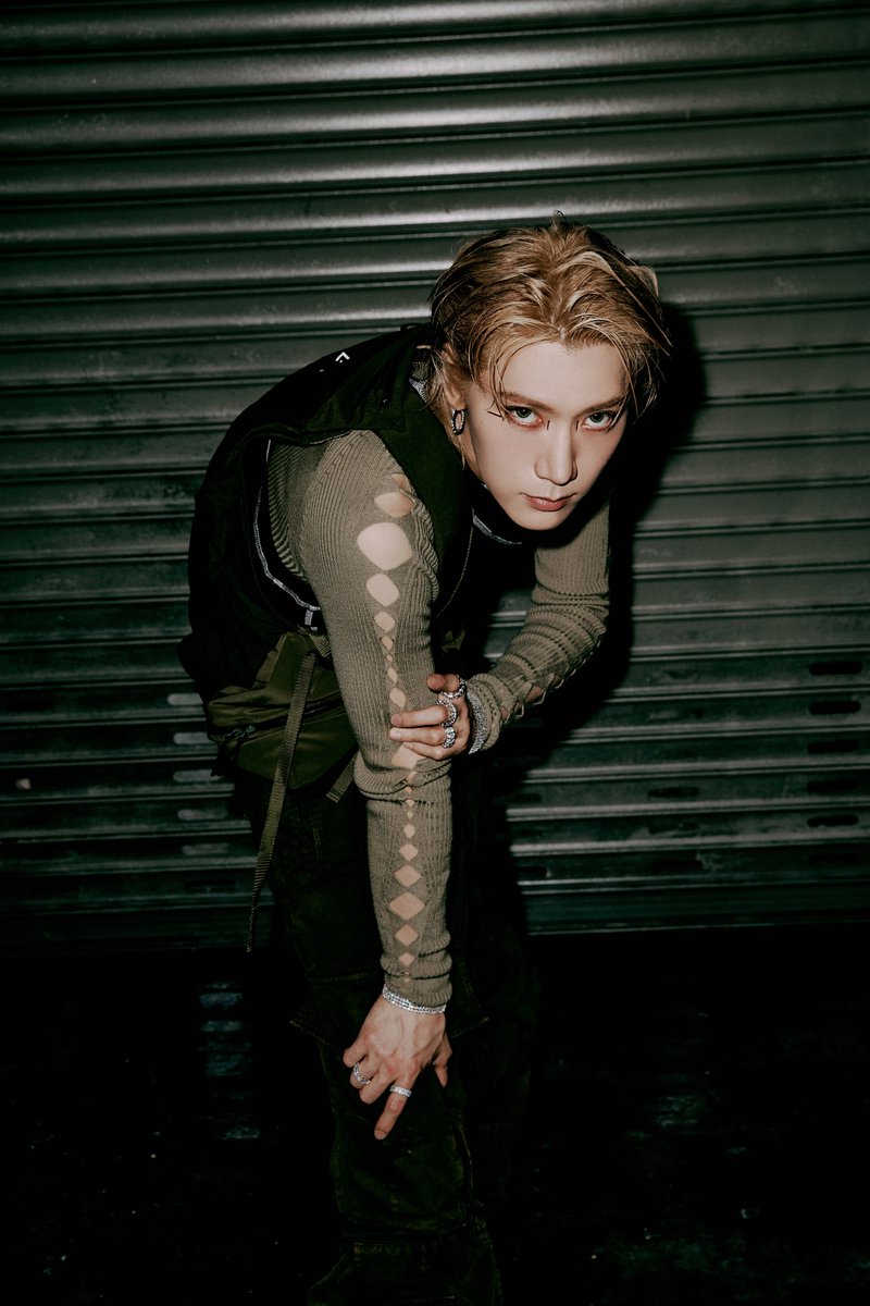 VOIISE  버이스  - Digital Single ‘CALL D’ 
        【 NEW UNIT - 𝙈𝙊𝙊𝙉𝙓𝙅𝙊𝙊𝙉 】

💿 Pre-order &amp; save (🇨🇦🇺🇲 12/04)

➫ 20223.12.11 6PM (KST)

#VOIISE #버이스
#JOON #준
#Call_D