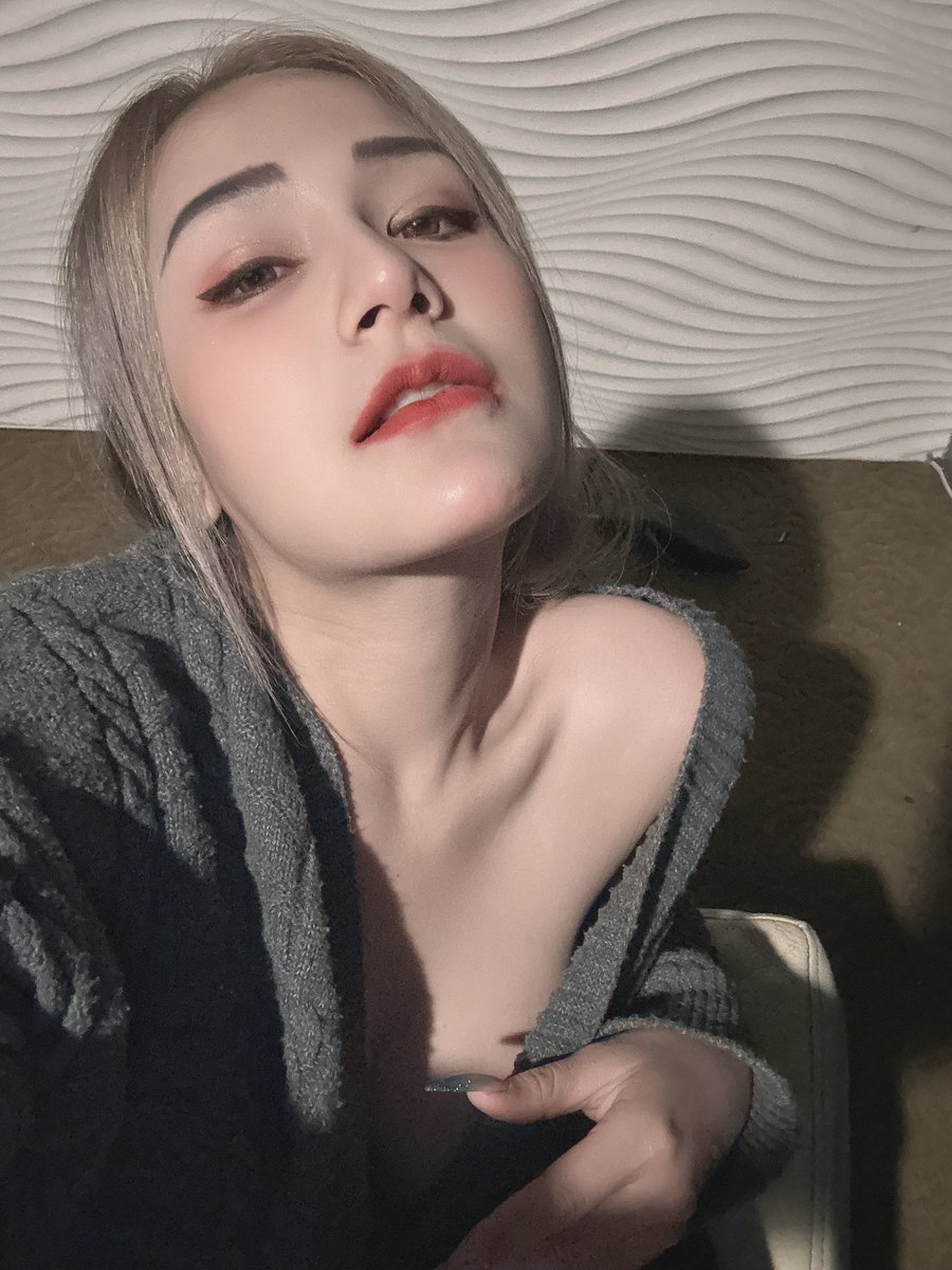aepdoo69's tweet photo. 请别讨厌我🖤😕 https://t.co/hnxOGB0DB4