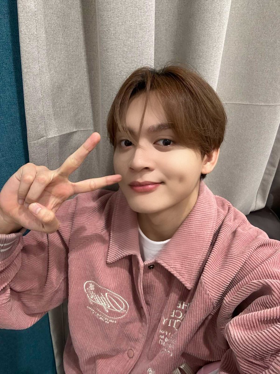 HORI7ON_twt's tweet photo. [🐼] K-POP STAR SHOWCASE💕💕💕 i had so much fun today 💕

#HORI7ON #호라이즌 #REYSTER #레이스터 https://t.co/5QwI5hMyQO