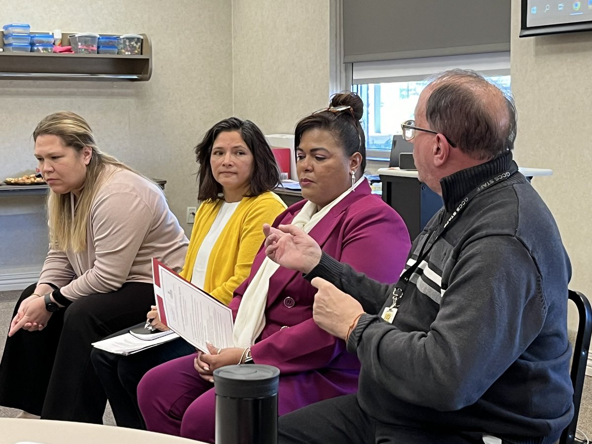 Donna Albrecht tweet media