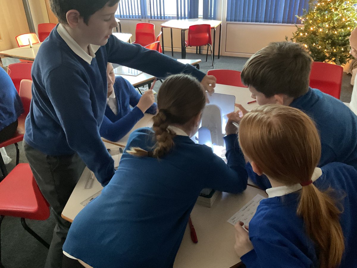 AcklamWhin's tweet image. Class 13 are investigating if a shadow can be altered. @Grammarsaurus1 #practicalscience