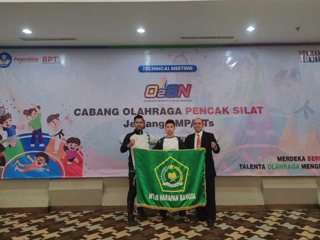 mtsshbsmbo's tweet photo. Meulaboh- Humas : Putra Amanda merupakan salah satu siswa MTsS Harapan Bangsa Meulaboh berhasil keluar menjadi pemenang O2SN tingkat Provinsi Aceh yang bertempat di gedung Serbaguna, Lhong Raya, Banda Aceh.  https://t.co/nOIt7lhyVV https://t.co/6vx6ycpmJB