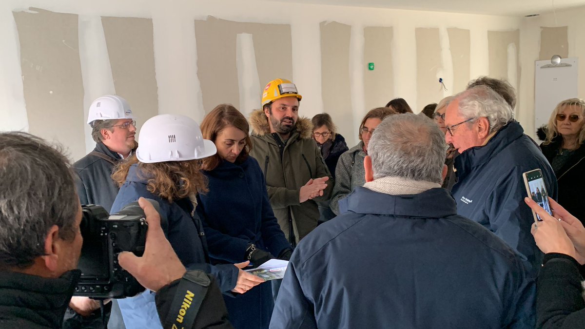 [ EN DIRECT] Visite officielle des travaux du chantier Nao à Orléans avec <a href="/AnruOfficiel/">ANRU</a>,  <a href="/jfescudier/">Jean-François ESCUDIER</a> et <a href="/HenneronVincent/">Vincent Henneron</a>, @valloirehabitat, <a href="/ActionLogement/">Action Logement</a>  en présence des acteurs de l'habitat et des élus <a href="/metro_orleans/">Orléans Métropole</a> <a href="/VilledOrleans/">Ville d'Orléans</a> <a href="/Prefet45_Centre/">Préfète Centre-Val de Loire et Loiret</a>.