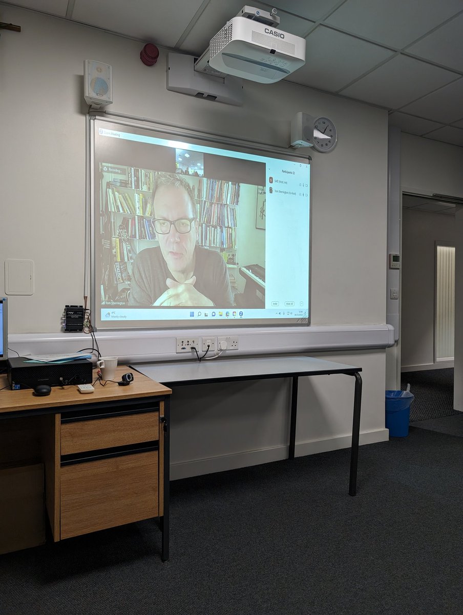 MrsElliott14's tweet image. Although not here in person, Surrey schools are still benefiting from the wisdom of @teacherhead around @WALKTHRUs_5 with @schoolsallexcel. Lots of discussion around precision, training and purpose.