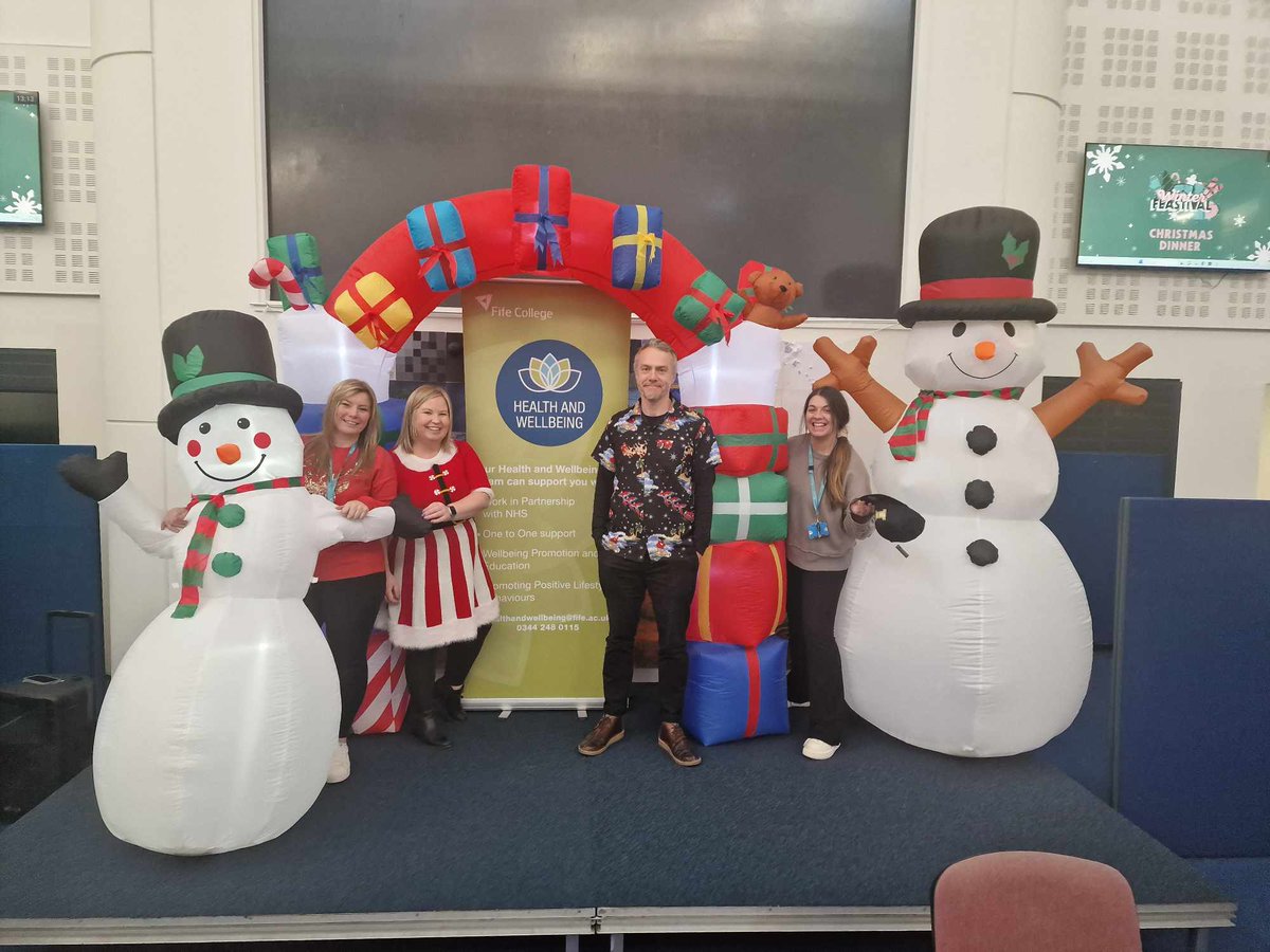 Hunter83Carol's tweet photo. And that's a wrap! Final day of our H &amp; WB "Get Ready for Christmas" events at our @fifecollege Kirkcaldy Campus today! Promoting services available to students over the festive break! https://t.co/PmDO3HoF8g