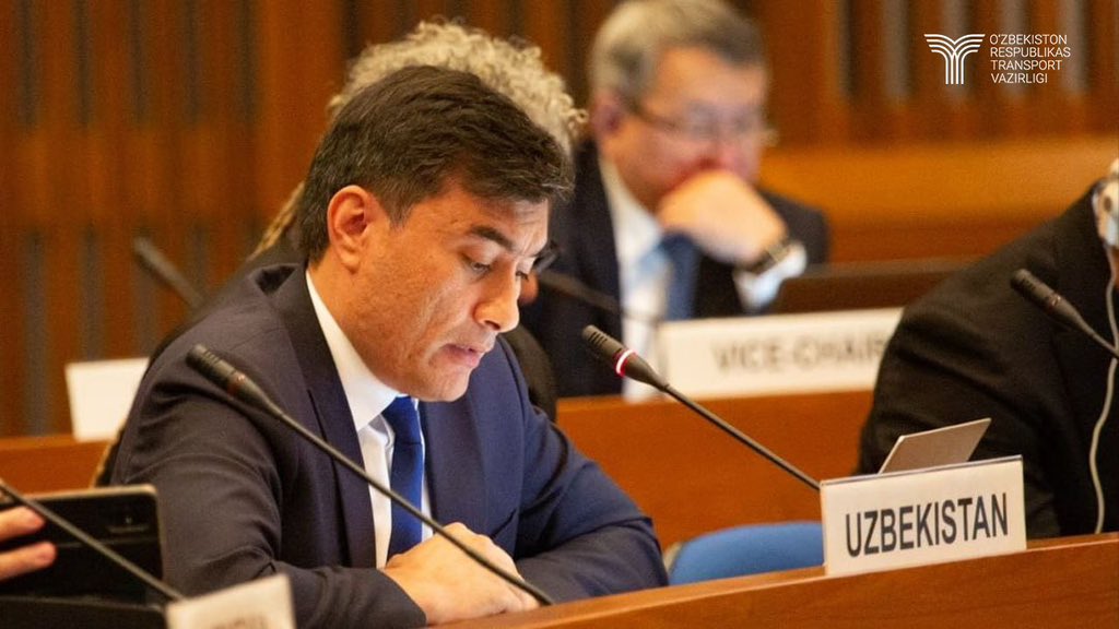 mintransuz's tweet photo. Head of the Center for the Study of Problems of Transport and Logistics Development at the Ministry of Transport B.Kholmatov takes part in a meeting of experts on “Dry ports and multimodal transport” in Bangkok

More detailed: https://t.co/YSNeJH1ufa https://t.co/zHwIuW5k0y