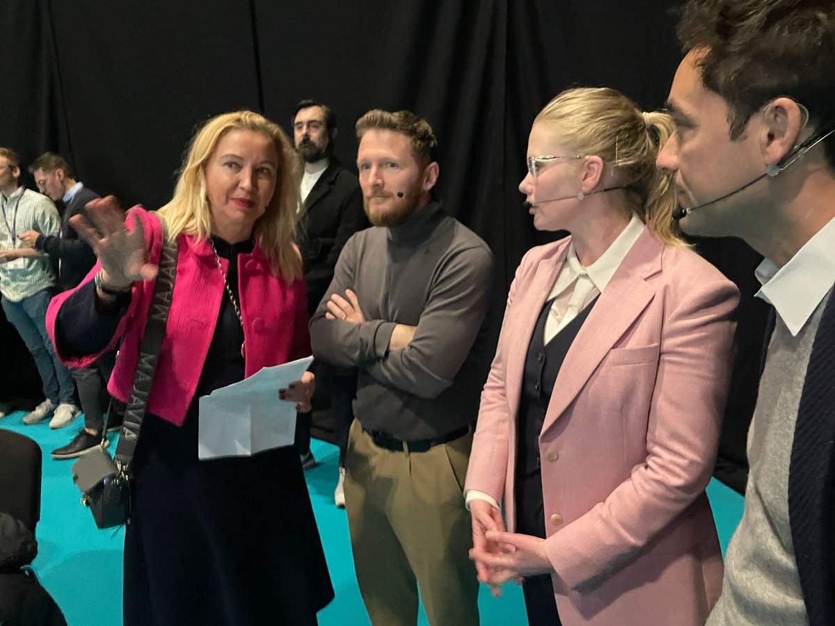 FINTECHCircle's tweet photo. 🚀Dive into the future of finance with "Finance: Equity and Inclusion" by @ITNBusiness at @fintech_connect!
@GlennPBurgess meets @NeilKadagathur behind the screen
@SusanneChishti having discussions with Mathew & Mona before going on stage.
#Equity #Inclusion #FTC23 #financefilm https://t.co/YY1kZCVzNP