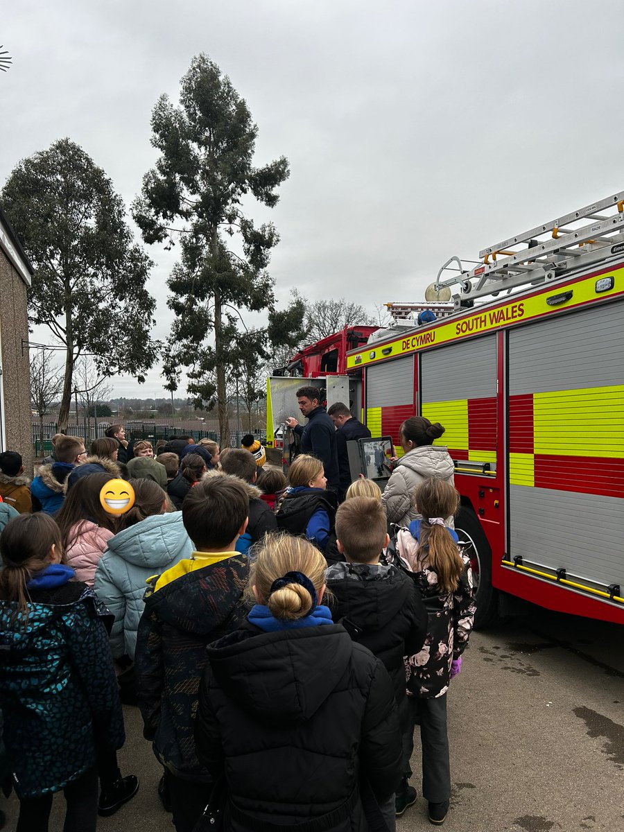 MissRDHarry tweet media