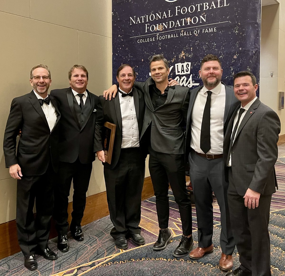 Saint John’s University alumnus, Mark Flynn ’78, received the Legacy Award from the National Football Foundation (NFF) at their annual awards dinner last night in Las Vegas. Congratulations, Mark!