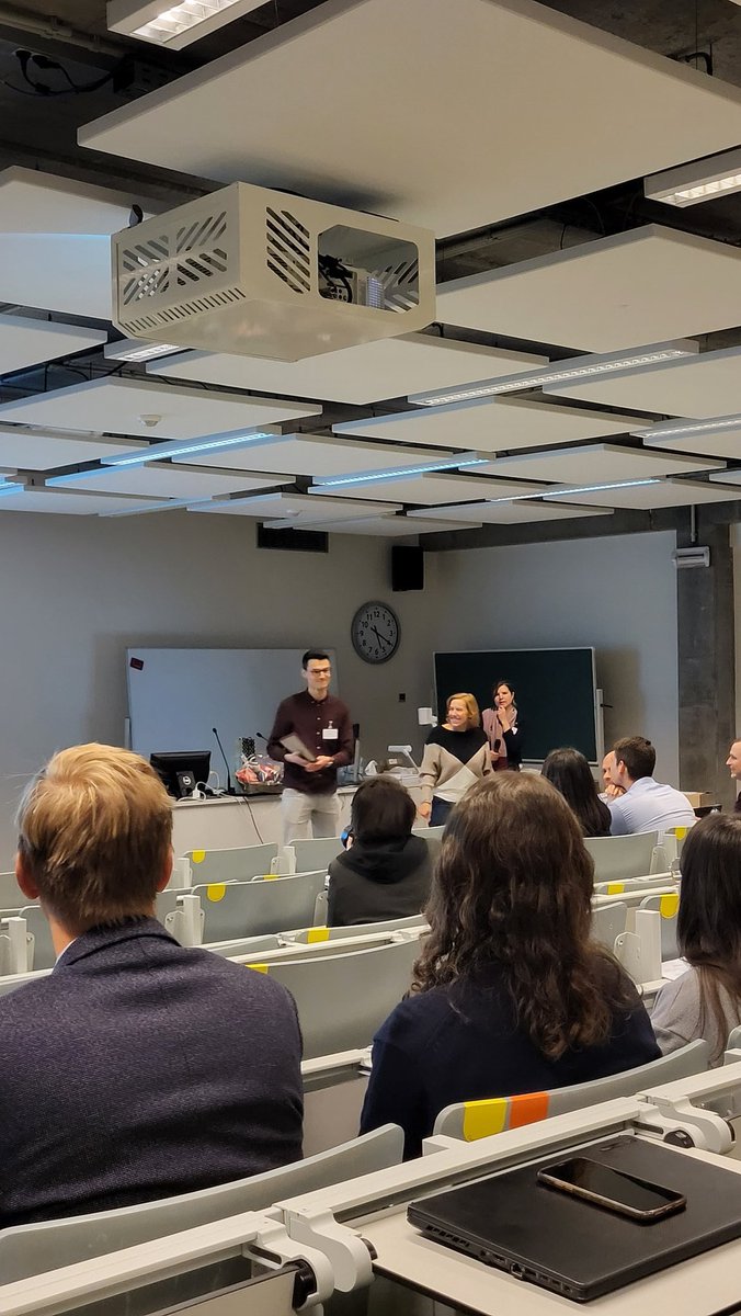 Poster prize won by <a href="/rubenschols/">rubenschols</a> at the Belgian Society of Parasitology and Protistology! Second year that the snail-team from <a href="/HuyseTine/">Tine Huyse</a> is winning this award 😊🐌! <a href="/ellendecaesteck/">Ellen Decaestecker</a> <a href="/KU_Leuven/">KU Leuven</a> <a href="/africamuseumbe/">The AfricaMuseum</a>