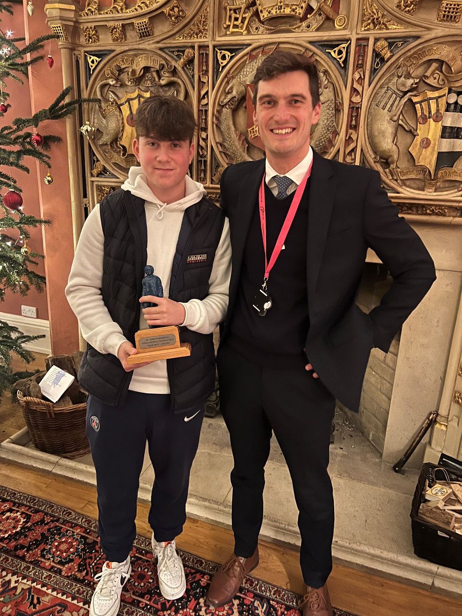 We’re very proud of former student Cameron Chown who was presented with a Blue Boy Award for his hard work and resilience. Thank you to the St John’s Hospital Educational Foundation for their work, and the Bishop of Crediton @jackiesearle09 for hosting us.