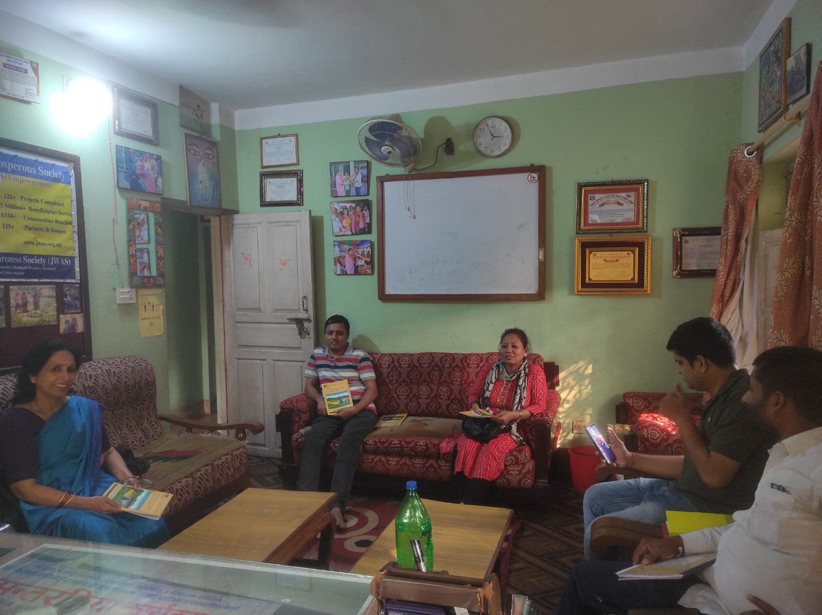 jwas_nepal's tweet photo. This report, funded by @ALIGN_Gender, investigates the #gendernorms faced by women leaders elected in 2017 to local governments in Nepal and the ways these norms shaped their engagements:
https://t.co/PuhOgZ0KoA. With @nubnepal &amp; @rit_pal https://t.co/6d3JBeIU5u