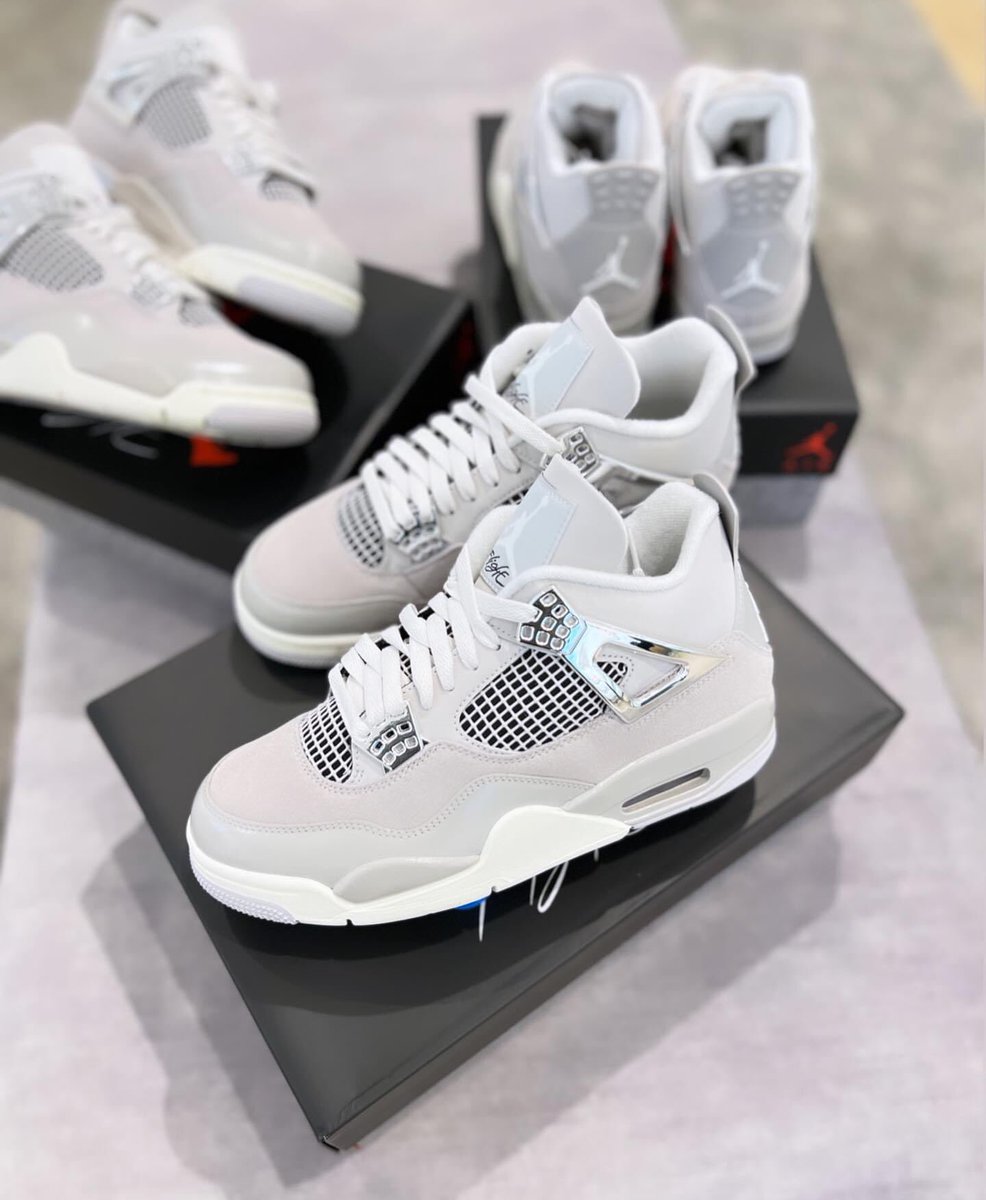 JustFreshKicks's tweet photo. RESTOCK via Nike US
Air Jordan 4 ‘Frozen Moments’
=> https://t.co/qd52EMWLq8 https://t.co/erbozGdMto