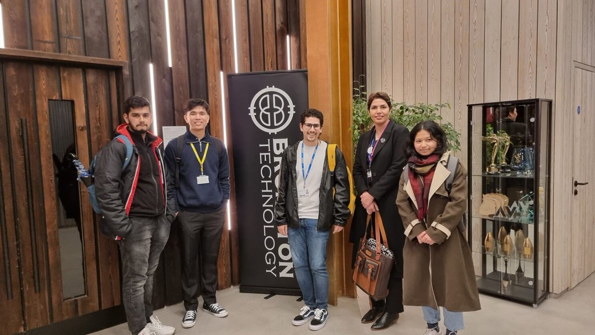 Together with Carallon, we had the pleasure of hosting students from @UniWestLondon at our head office over two days. Our Technical Support Supervisor, Elena Lown, provided an in-depth look at the world of Brompton and exciting innovations in LED processing. 

#BromptonTechnology